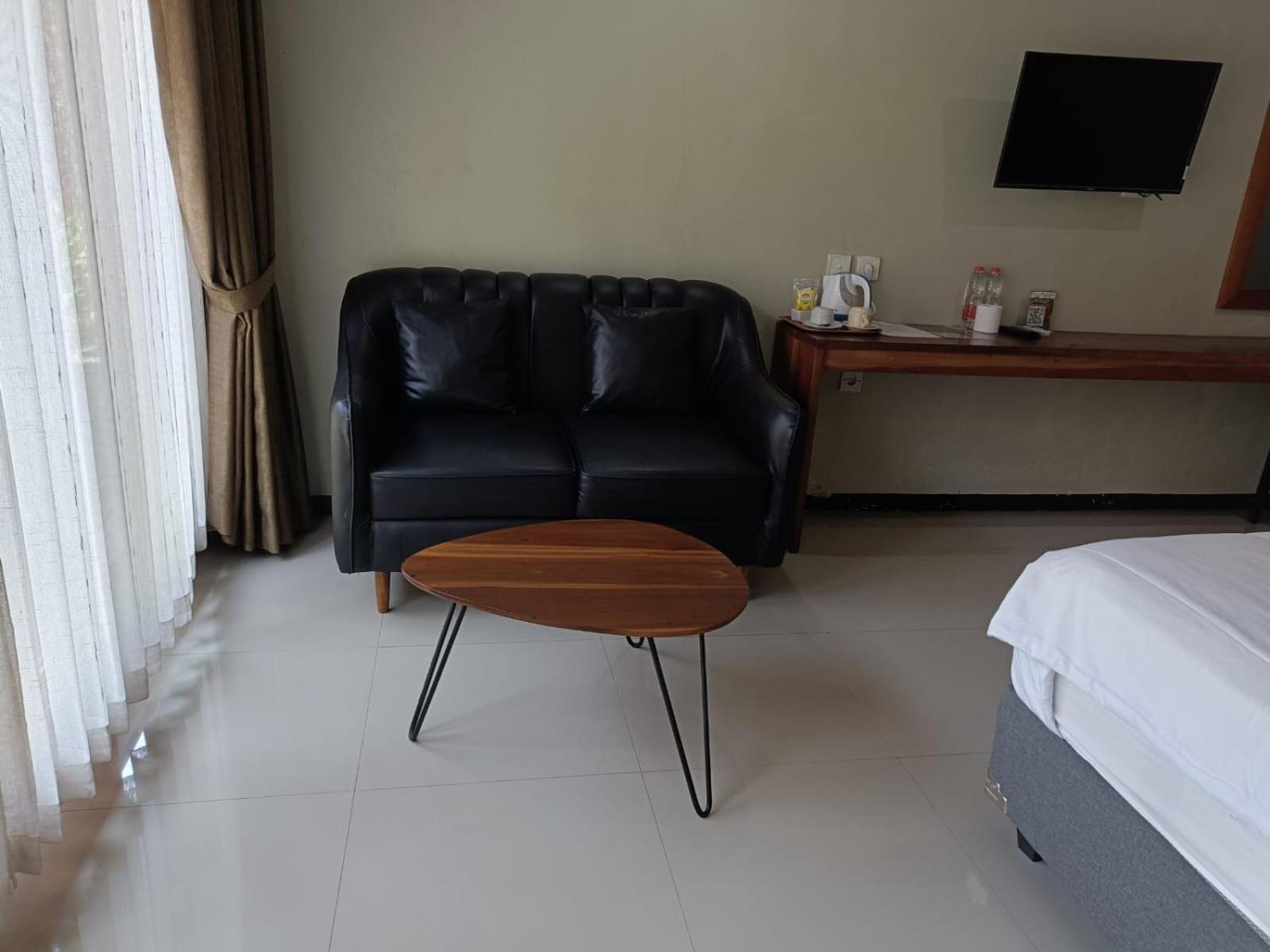 Hastina Hotel Lombok Mataram Exterior photo