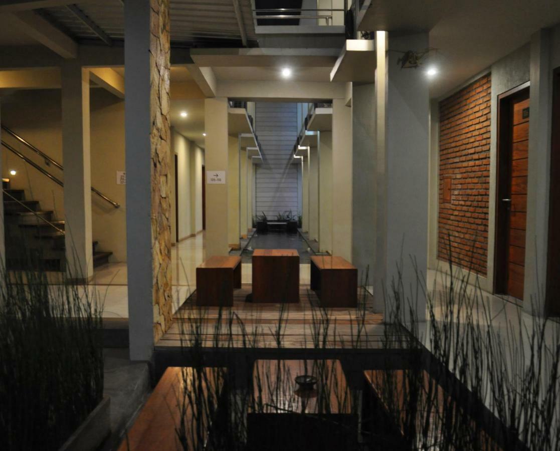 Hastina Hotel Lombok Mataram Exterior photo